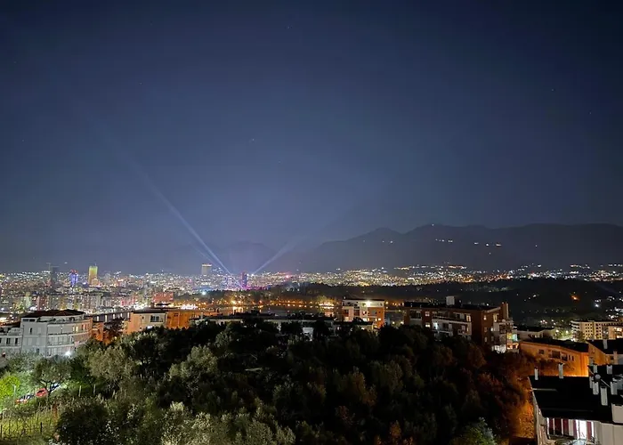 Liqeni I Thate * Tirana