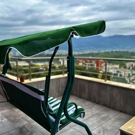 公寓 Liqeni I Thate