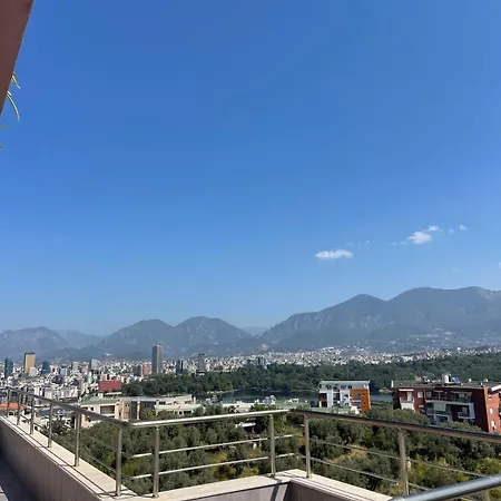 公寓 Liqeni I Thate 地拉那