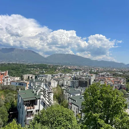 Liqeni I Thate Апартаменты