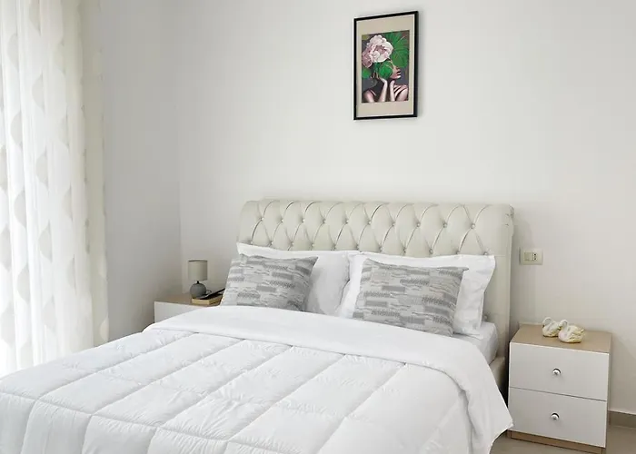 Liqeni I Thate Tirana