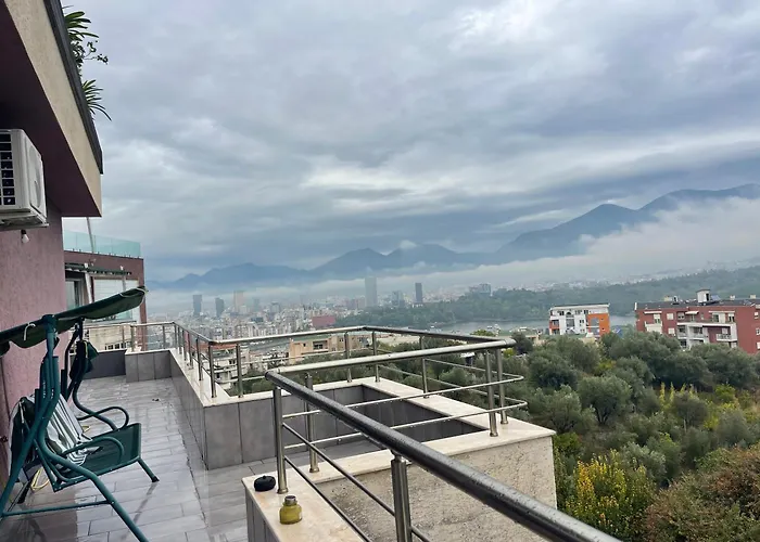 Liqeni I Thate * Tirana